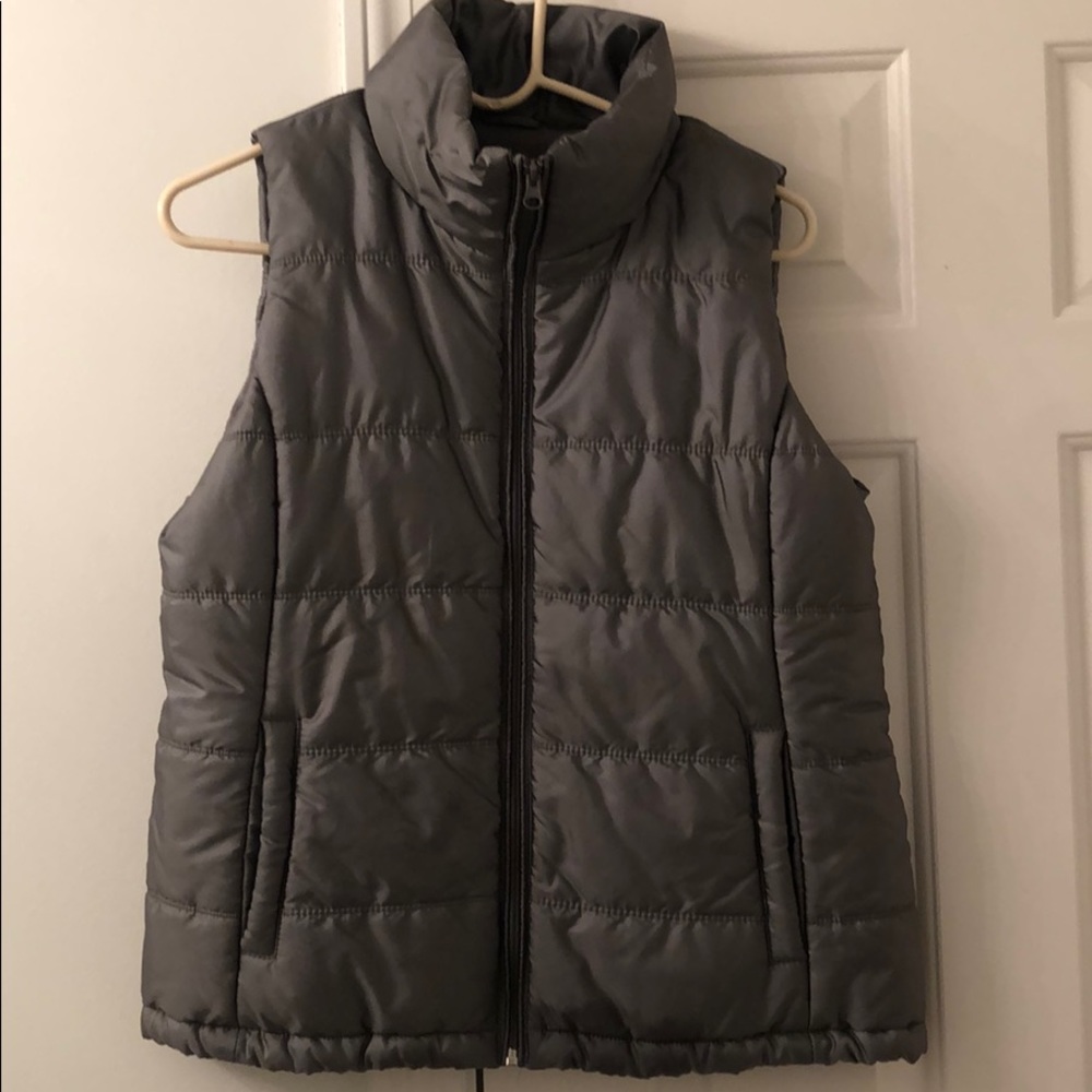 New York & Company Puffer Vest
